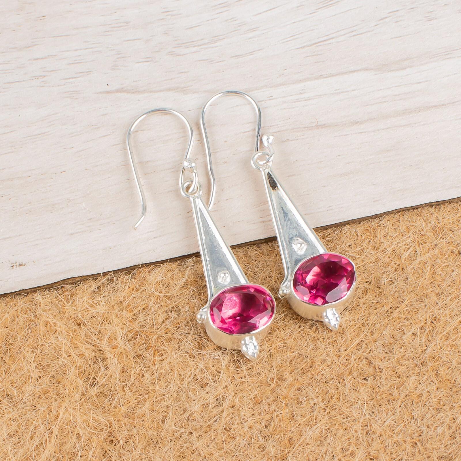 Pink Tourmaline Gemstone 925 Sterling Silver Jewelry Drop/Dangle Earrings 1.80 EE-50-17
Pink Tourmaline Gemstone 925 Sterling Silver Jewelry Drop/Dangle Earrings 1.80 EE-50-17