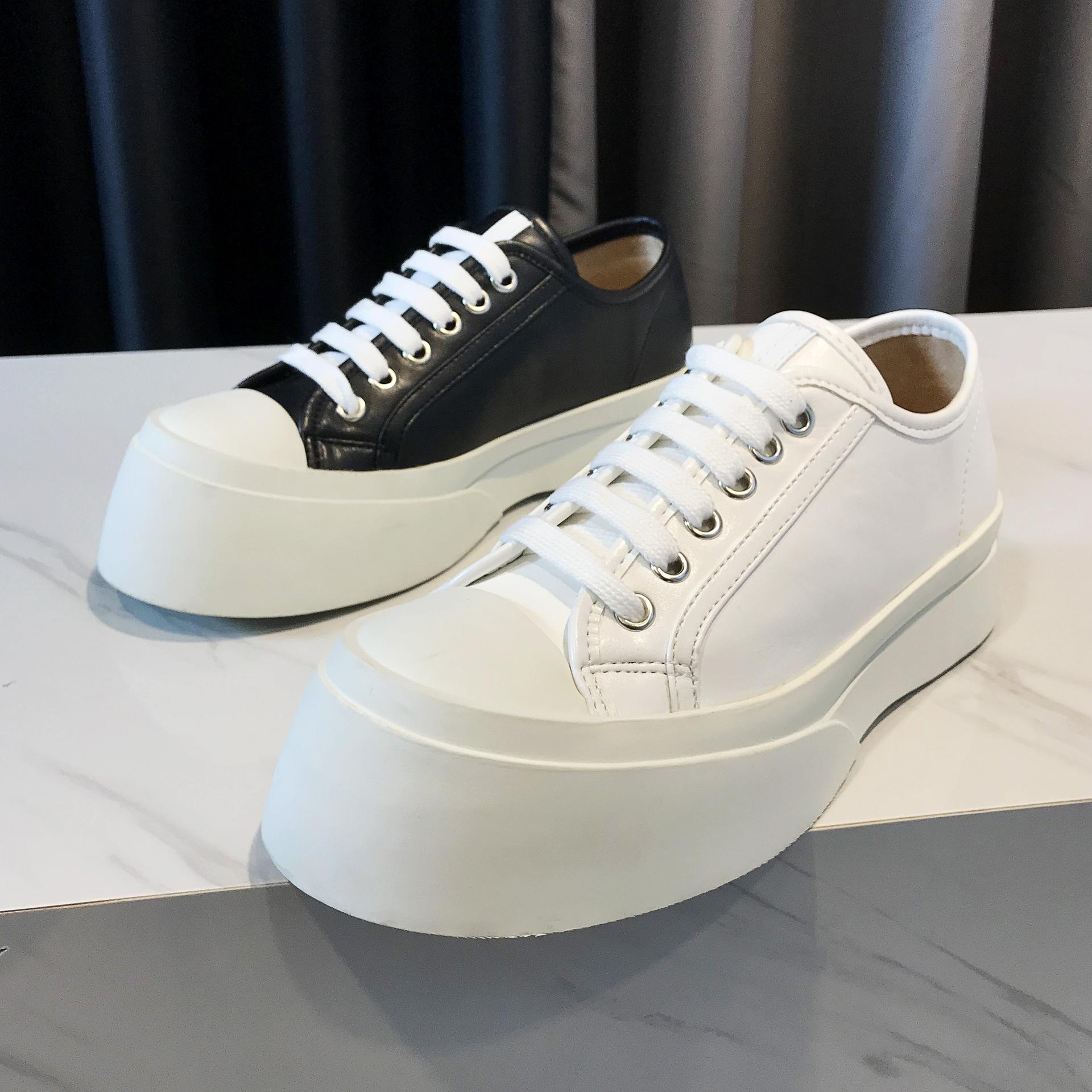 Fat Shoes Spring and Autumn New Platform Shoes Thick-soled Casual All-match Lace-up Small Black Shoes Women
Fat Shoes Spring and Autumn New Platform Shoes Thick-soled Casual All-match Lace-up Small Black Shoes Women