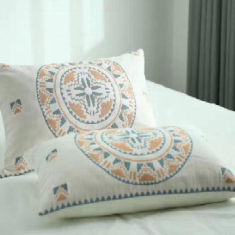 Простые марлевые утолщенные хлопковые наволочки, пара мягких мультяшных наволочек из европейского хлопка, не скользят и не сползают 48 * 74 single pack
Простые марлевые утолщенные хлопковые наволочки, пара мягких мультяшных наволочек из европейского хлопка, не скользят и не сползают 48 * 74 single pack