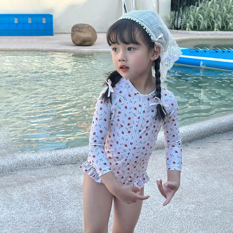 Girl s Long Sleeve One-Piece Swimsuit with Mushroom Lace & Floral Print, Tummy Control, Toddler Baby Swimwear L бежевий
Girl s Long Sleeve One-Piece Swimsuit with Mushroom Lace & Floral Print, Tummy Control, Toddler Baby Swimwear L бежевий