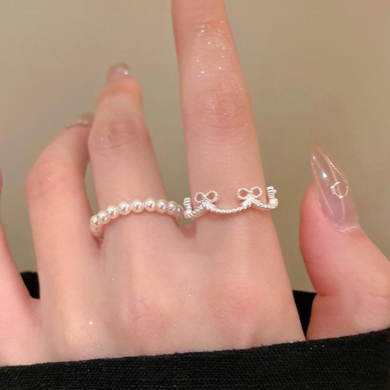2025 Versatile Small Bow Wave Ring: Niche Design Sweet Hand Jewelry for Women Adjustable Open Size
2025 Versatile Small Bow Wave Ring: Niche Design Sweet Hand Jewelry for Women Adjustable Open Size