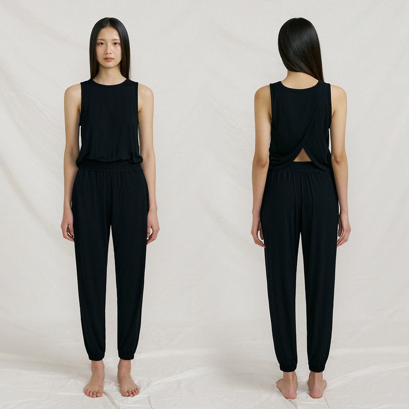 Loose Design Jumpsuit Pure Cotton Sweat Absorbing Sports Yoga Jumpsuit Back Slit Vest Pants Black L
Loose Design Jumpsuit Pure Cotton Sweat Absorbing Sports Yoga Jumpsuit Back Slit Vest Pants Black L