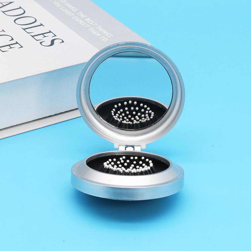 Portable Mini Cushion Mirror Comb: Folding, Massage, and Stylish for Girls Mirror Comb серебряный
Portable Mini Cushion Mirror Comb: Folding, Massage, and Stylish for Girls Mirror Comb серебряный