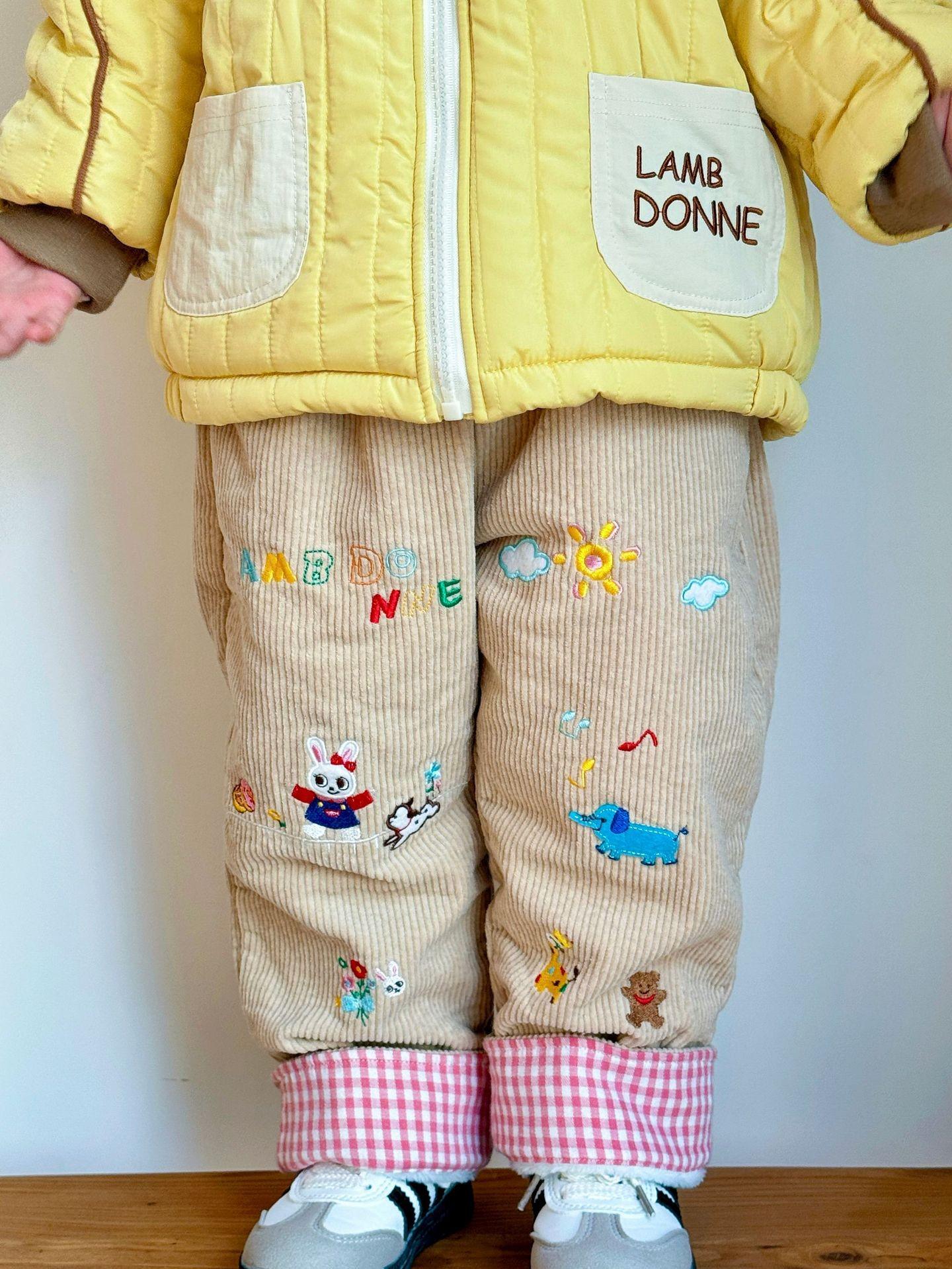 2025 Autumn Plaid Fleece-Lined Pants for Boys and Girls – Warm Children s Wear 90cm
2025 Autumn Plaid Fleece-Lined Pants for Boys and Girls – Warm Children s Wear 90cm
