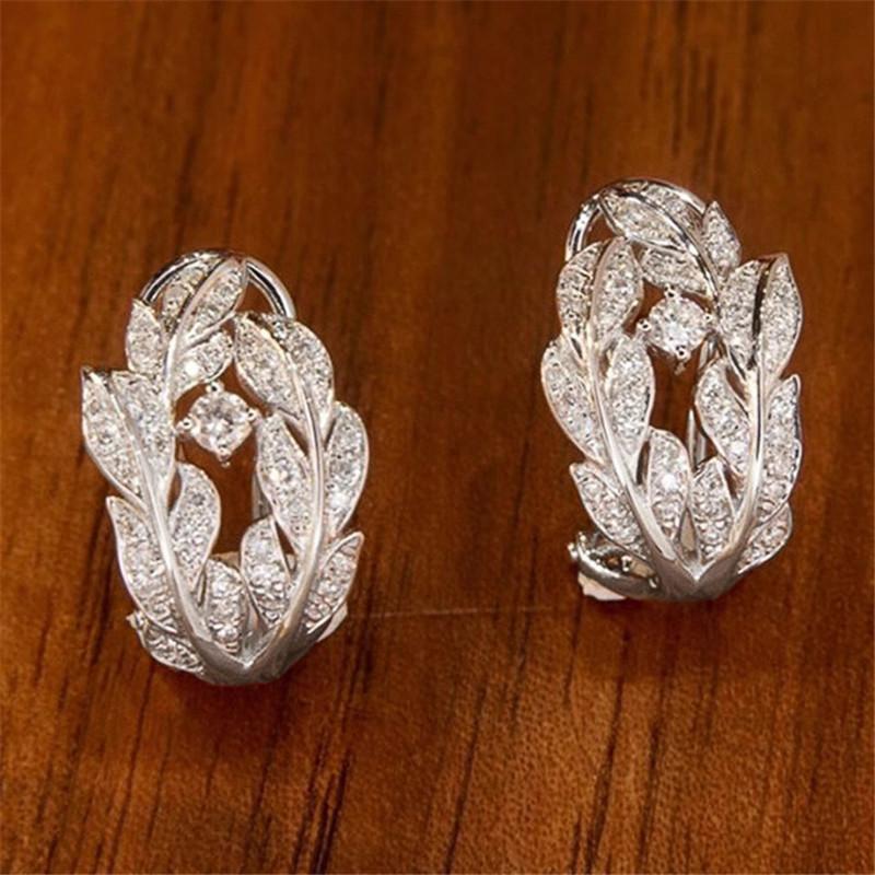 925 Sterling Silver Leaf Earrings for Women Full Dazzling Crystal Cubic Zirconia Fashionable Hoop Earrings Wedding Trend Jewelry
925 Sterling Silver Leaf Earrings for Women Full Dazzling Crystal Cubic Zirconia Fashionable Hoop Earrings Wedding Trend Jewelry