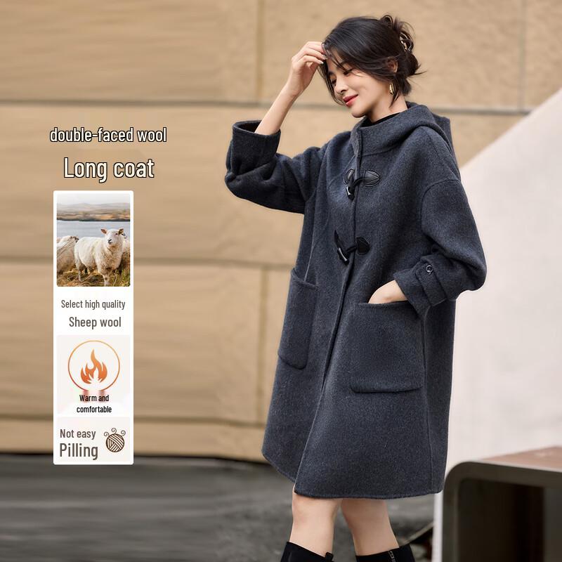 Жіноче пальто середньої довжини з капюшоном на тумблерах з вовняної суміші Handu Yishe M
Жіноче пальто середньої довжини з капюшоном на тумблерах з вовняної суміші Handu Yishe M