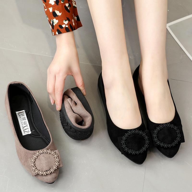 ****** and autumn new flat-soled women s single shoes, old ******* cloth shoes, shallow-mouth laden shoes, beef tendon s**t-soled driving shoes, work 40
****** and autumn new flat-soled women s single shoes, old ******* cloth shoes, shallow-mouth laden shoes, beef tendon s**t-soled driving shoes, work 40