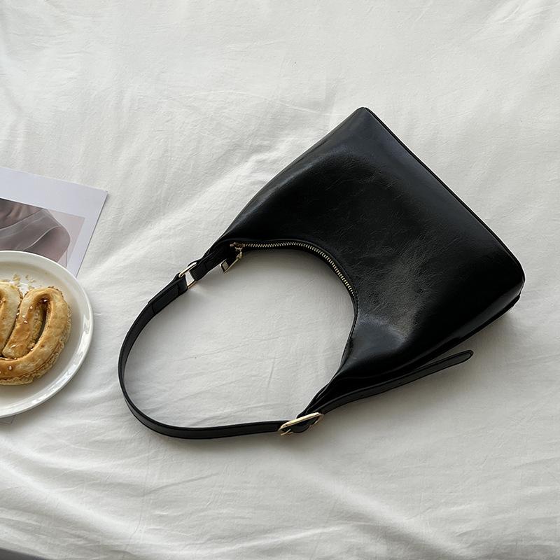 Сумки через плечо женские простые подмышечные сумки с застежкой-молнией женские нишевые сумки (20cm<Max Length<30cm) чёрный
Сумки через плечо женские простые подмышечные сумки с застежкой-молнией женские нишевые сумки (20cm<Max Length<30cm) чёрный