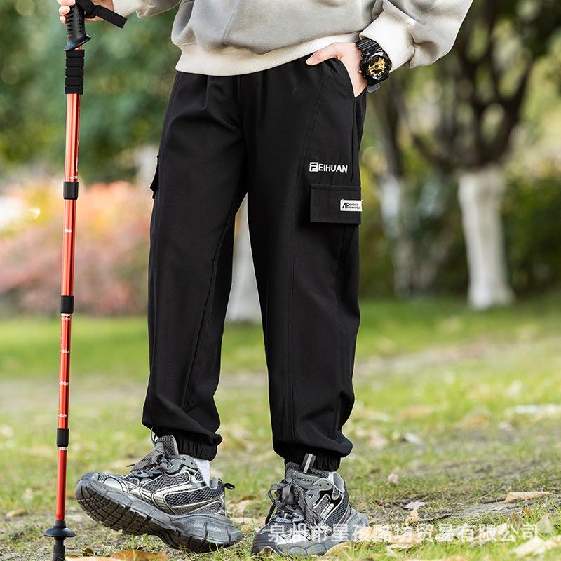 Boys 2025 Ice Silk Cargo Pants: Spring/Summer Mosquito-Proof Windbreaker Cuffed Mountaineering Outdoor Pants 130 cm чорний
Boys 2025 Ice Silk Cargo Pants: Spring/Summer Mosquito-Proof Windbreaker Cuffed Mountaineering Outdoor Pants 130 cm чорний