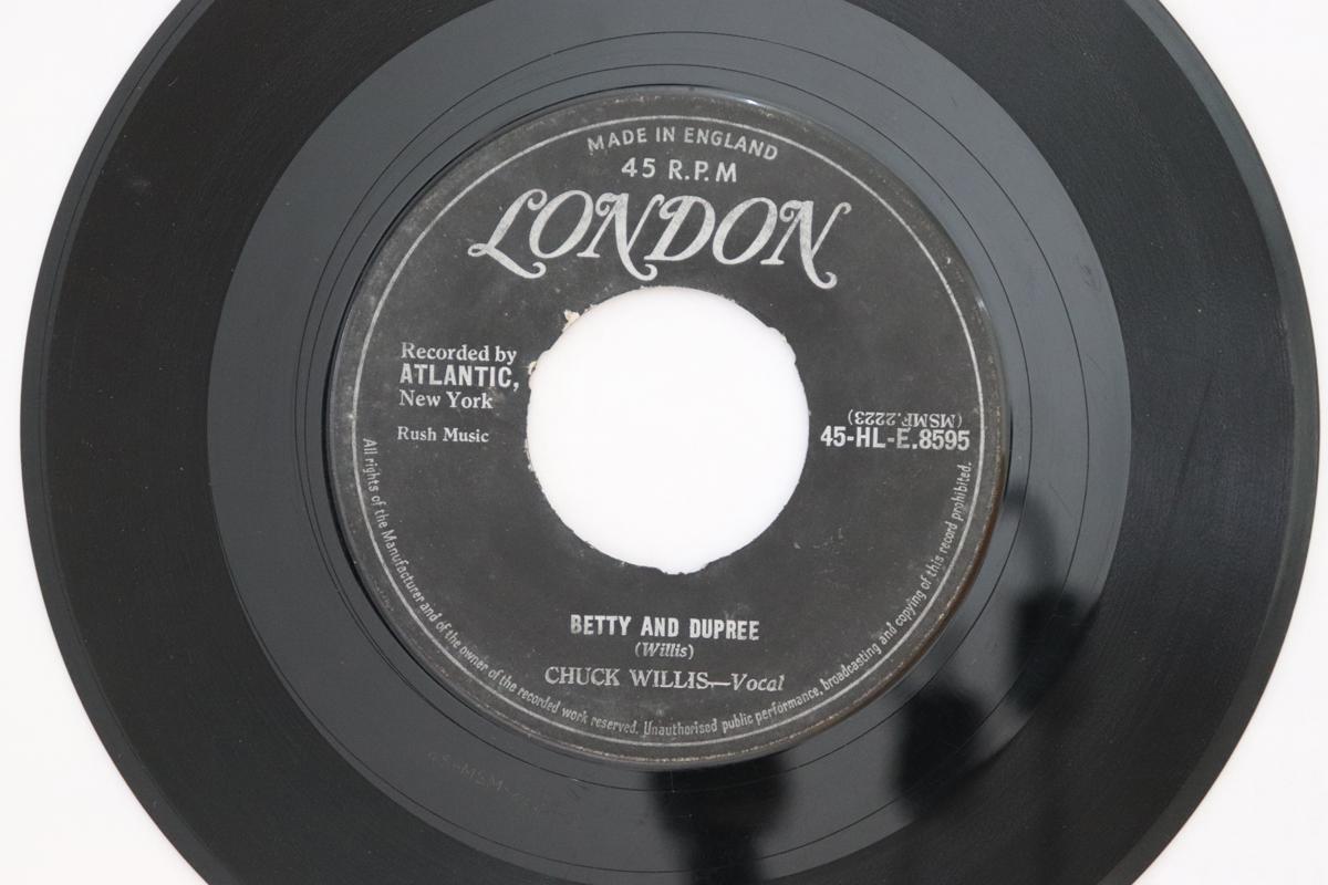 7inch Record CHUCK WILLIS - Betty And Dupree / My Crying Eyes 45HLE8595 London Records 1958 UK Rock Used
7inch Record CHUCK WILLIS - Betty And Dupree / My Crying Eyes 45HLE8595 London Records 1958 UK Rock Used
