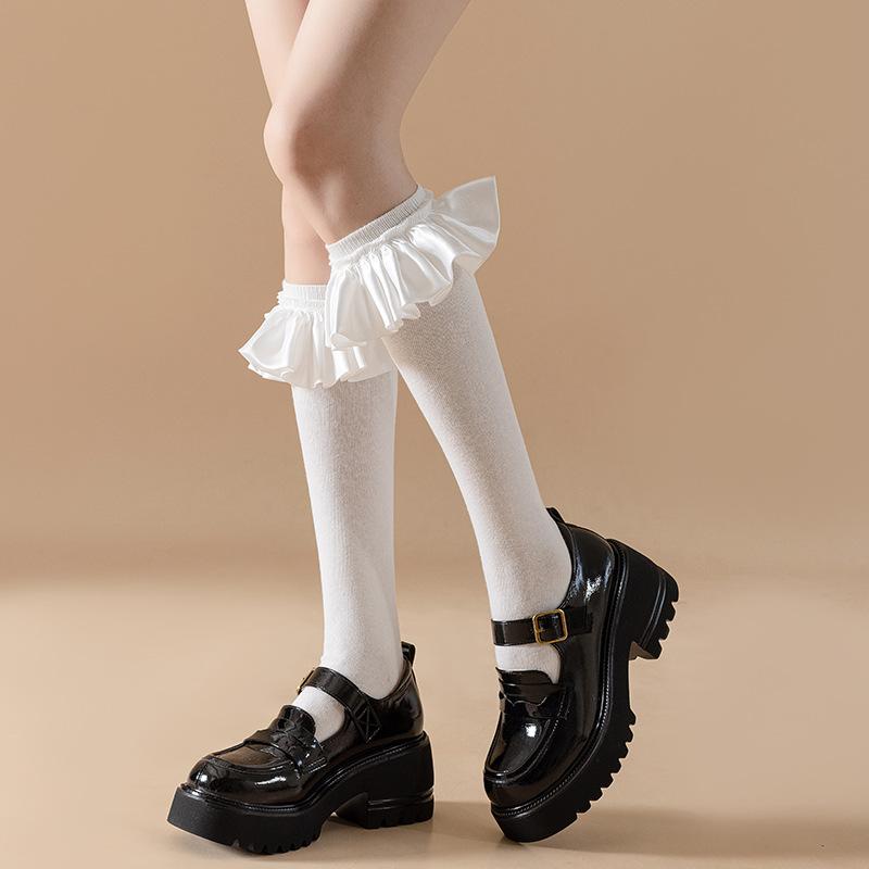 White Lolita Satin Lace Calf Girl Autumn and Winter Japanese Cute Soft Girl French Bubble High Stockings Black White
White Lolita Satin Lace Calf Girl Autumn and Winter Japanese Cute Soft Girl French Bubble High Stockings Black White
