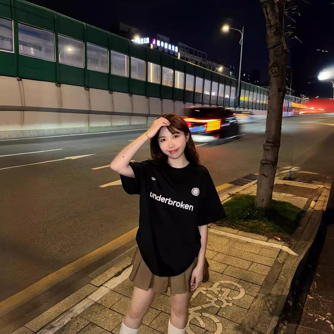 Letter print short-sleeved T-shirt women s 2025 summer new loose pure cotton lazy oversize top S
Letter print short-sleeved T-shirt women s 2025 summer new loose pure cotton lazy oversize top S