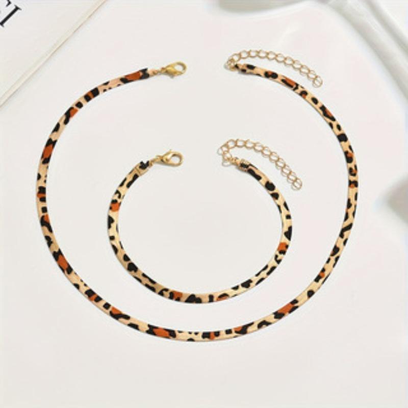 Fine2 модний тренд особистості металевий геометричний леопардовий принт коло жіночий набір ювелірних виробів: намисто, браслет леопард друку кольору
Fine2 модний тренд особистості металевий геометричний леопардовий принт коло жіночий набір ювелірних виробів: намисто, браслет леопард друку кольору