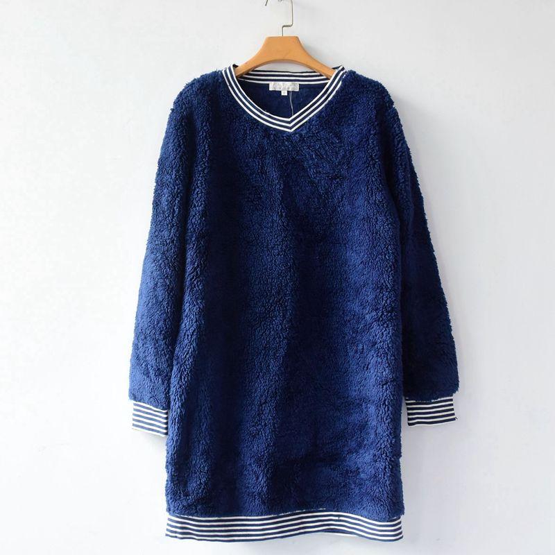 Trade Women s Minimalist Coral Fleece Pullover Long-Sleeved Nightdress Autumn and Winter Thickened Warm Berber Fleece Solid Color Sleeping Dress Dark Blue XL
Trade Women s Minimalist Coral Fleece Pullover Long-Sleeved Nightdress Autumn and Winter Thickened Warm Berber Fleece Solid Color Sleeping Dress Dark Blue XL