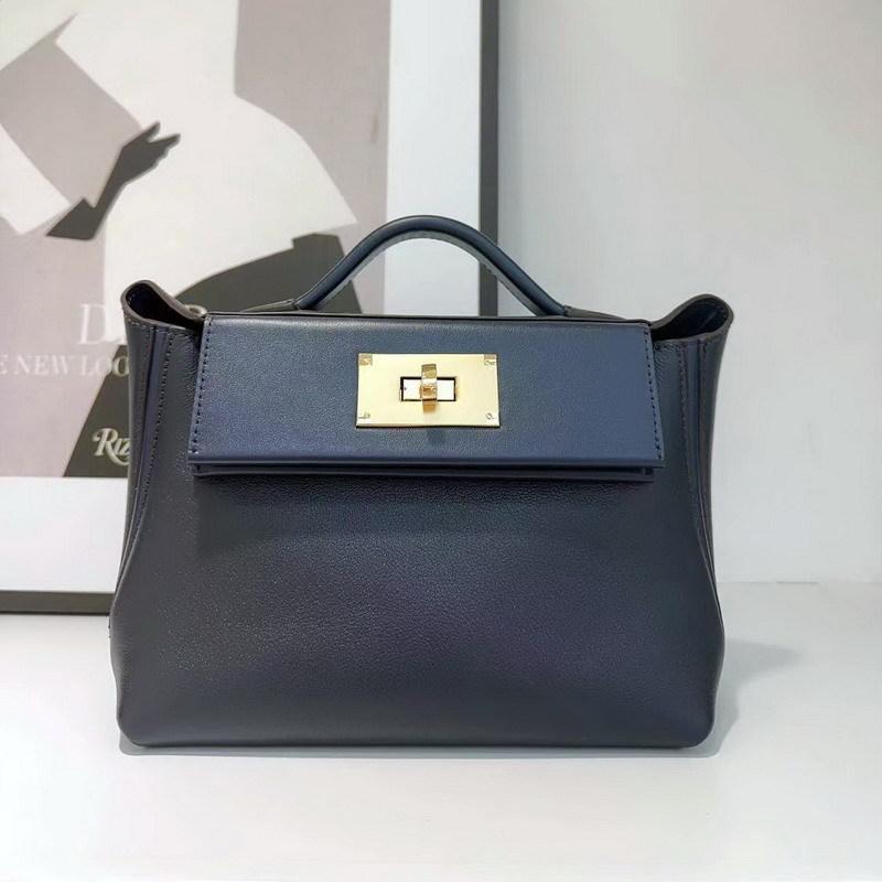 2026 New Genuine Leather Women s Bag Headlayer Evercolor Splicing Swift2424 Handbag Versatile Cross Shoulder 22cm
2026 New Genuine Leather Women s Bag Headlayer Evercolor Splicing Swift2424 Handbag Versatile Cross Shoulder 22cm