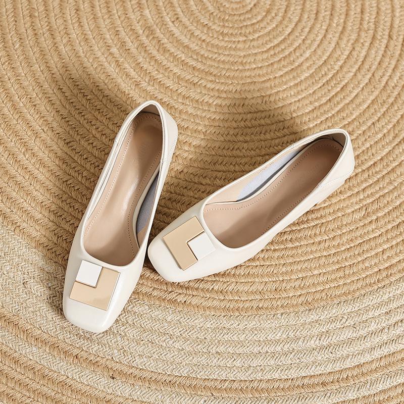 Single shoes women s spring French temperament high heels square head comfortable thick heel medium heel leather women comfortable and high 41
Single shoes women s spring French temperament high heels square head comfortable thick heel medium heel leather women comfortable and high 41