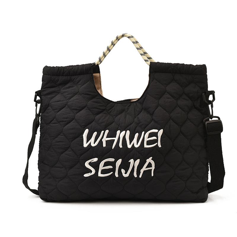 Autumn and winter embroidered tote bag for women, large capacity handbag, student one-shoulder crossbody bag for class чорний
Autumn and winter embroidered tote bag for women, large capacity handbag, student one-shoulder crossbody bag for class чорний