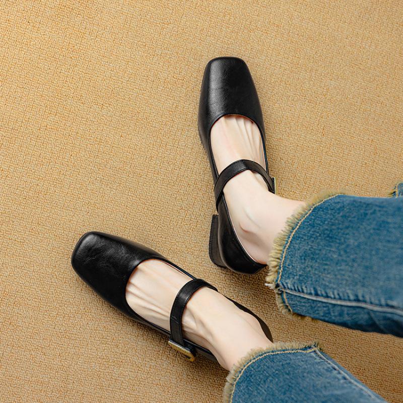 New shallow lazy shoes low heel casual black women s single shoes square heel flat shoes one pedal four seasons leather shoes 39 чёрный
New shallow lazy shoes low heel casual black women s single shoes square heel flat shoes one pedal four seasons leather shoes 39 чёрный