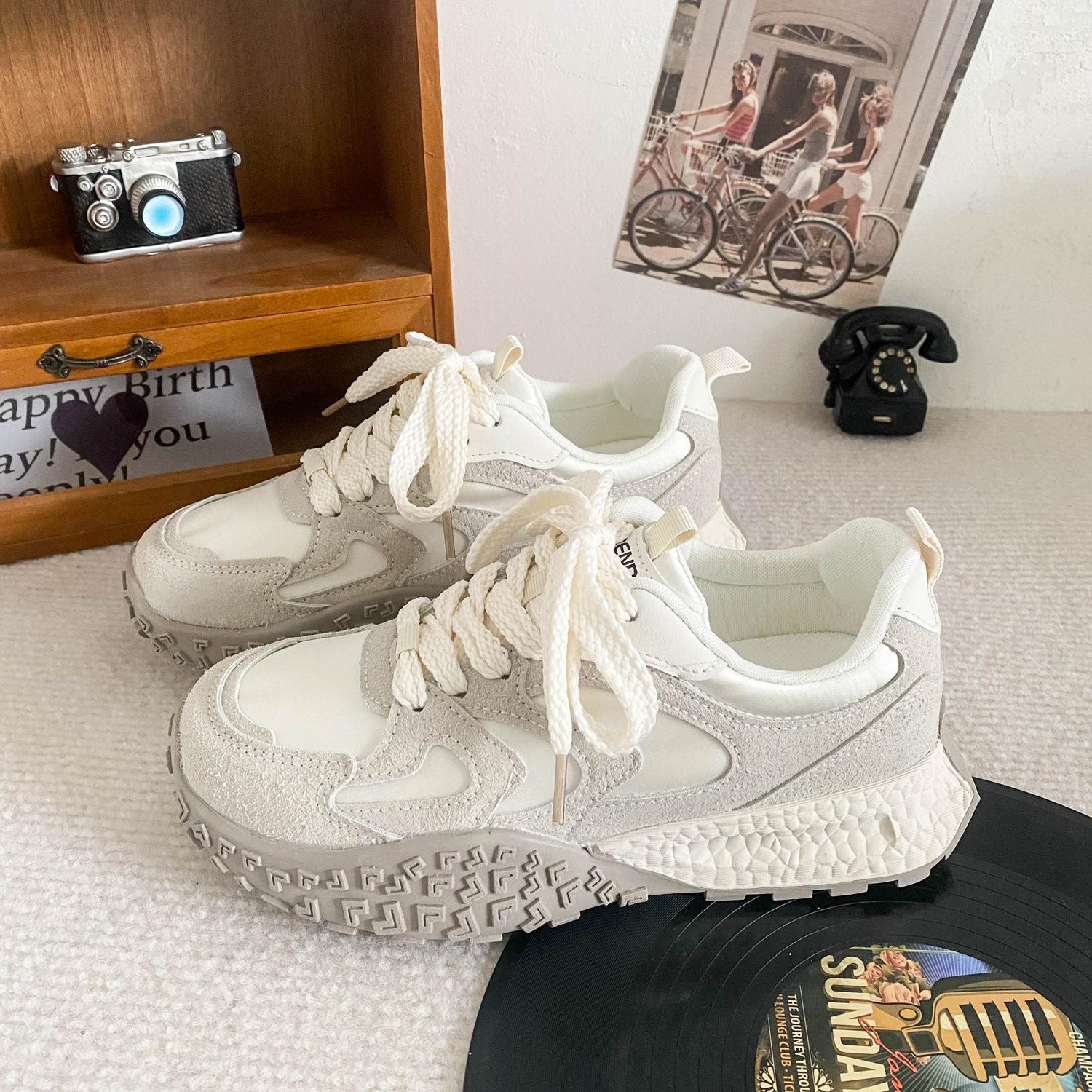 A9833 latex insole/platform dad shoes women s 2024 new summer breathable explosion Forrest Gump shoes sneakers 40
A9833 latex insole/platform dad shoes women s 2024 new summer breathable explosion Forrest Gump shoes sneakers 40