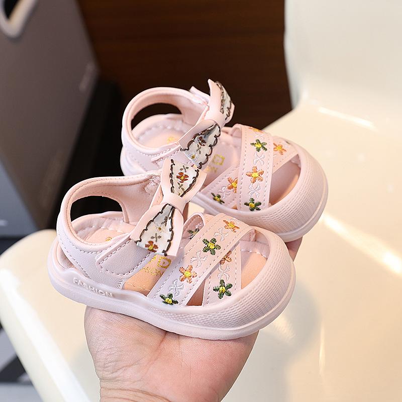 Soft Soles and Comfortable Baby Walking Shoes Summer Non Slip Leisure Anti Kick Baby Princess Shoes Velac Girls Sandals Lovely 23
Soft Soles and Comfortable Baby Walking Shoes Summer Non Slip Leisure Anti Kick Baby Princess Shoes Velac Girls Sandals Lovely 23