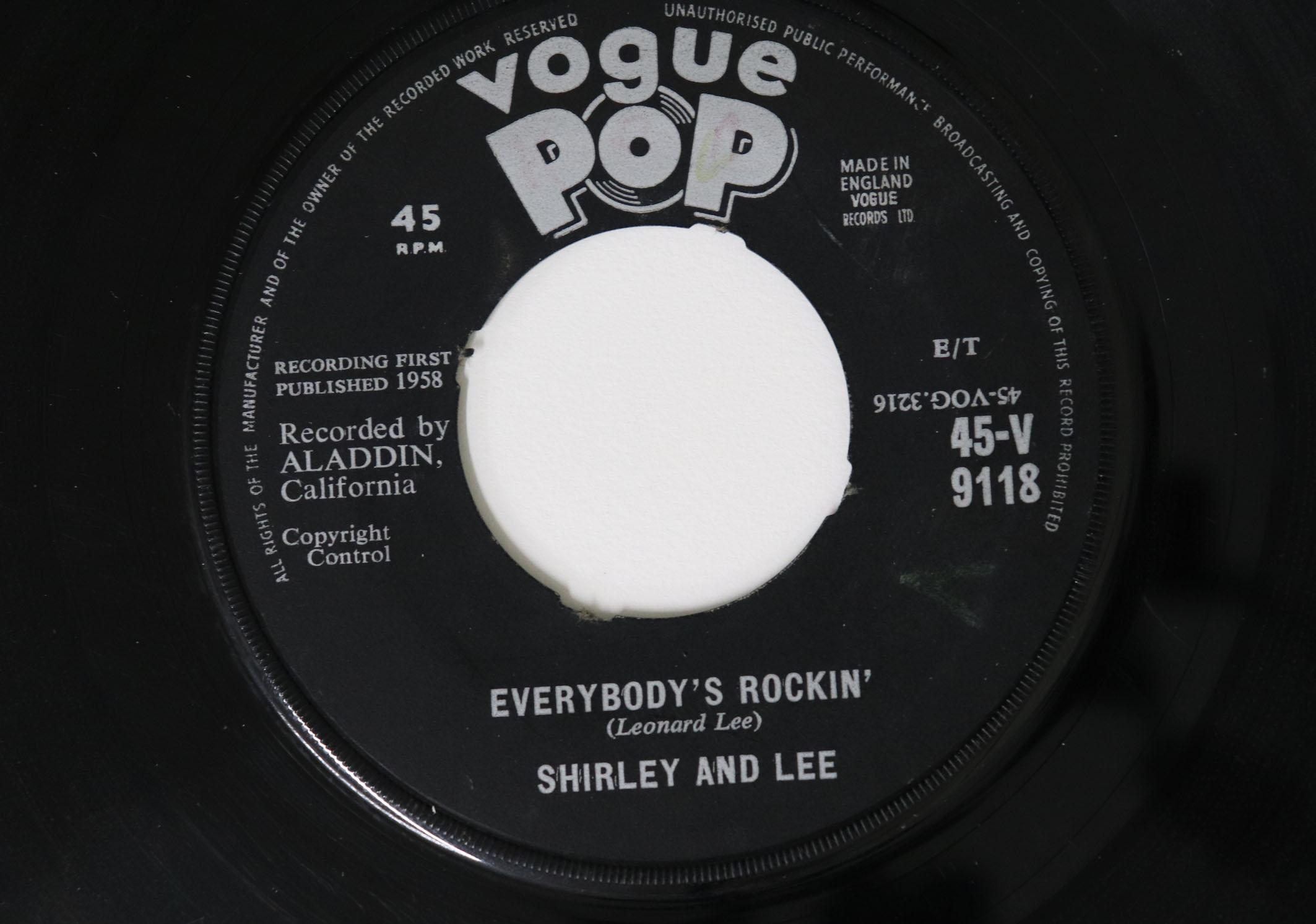 7inch Record SHIRLEY LEE Everybodys Rockin Dont Leave M 45V9118 VOGUE POP 1959 UK Blues Used
7inch Record SHIRLEY LEE Everybodys Rockin Dont Leave M 45V9118 VOGUE POP 1959 UK Blues Used