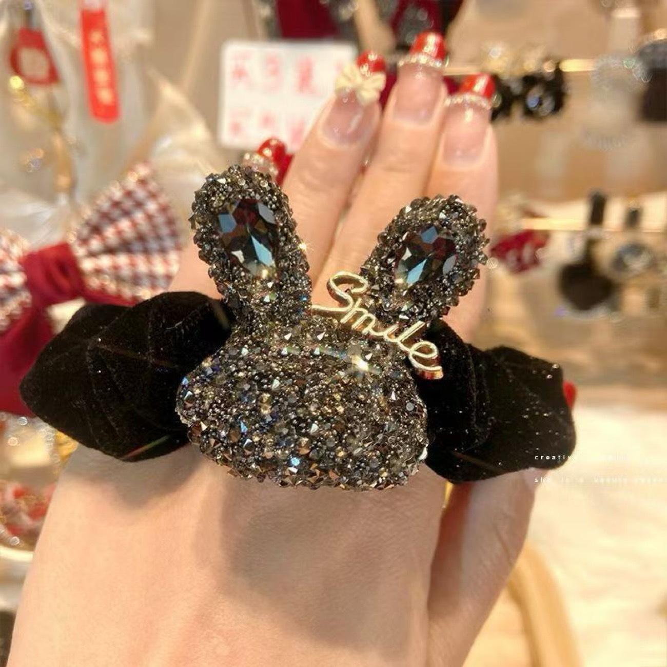 High-End Red Velvet Bunny Ear Hair Tie with Rhinestones - Women’s Stylish Hair Accessory
High-End Red Velvet Bunny Ear Hair Tie with Rhinestones - Women’s Stylish Hair Accessory