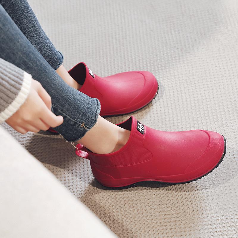 All-Season Korean Fashion Waterproof Rain Boots with Plush Lining, Perfect for Sunny or Rainy Days - Stylish and Warm for Couples 37 вино красного
All-Season Korean Fashion Waterproof Rain Boots with Plush Lining, Perfect for Sunny or Rainy Days - Stylish and Warm for Couples 37 вино красного