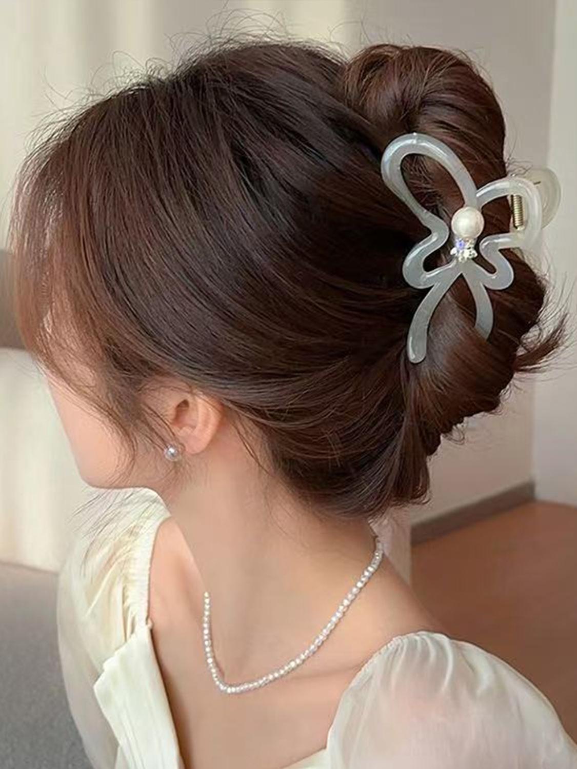 1pc Jelly Colored Transparent Butterfly Pearl Grab Hair Clip, High-End Sense, Hair Accessory For Casual, Party, Cute Street
1pc Jelly Colored Transparent Butterfly Pearl Grab Hair Clip, High-End Sense, Hair Accessory For Casual, Party, Cute Street