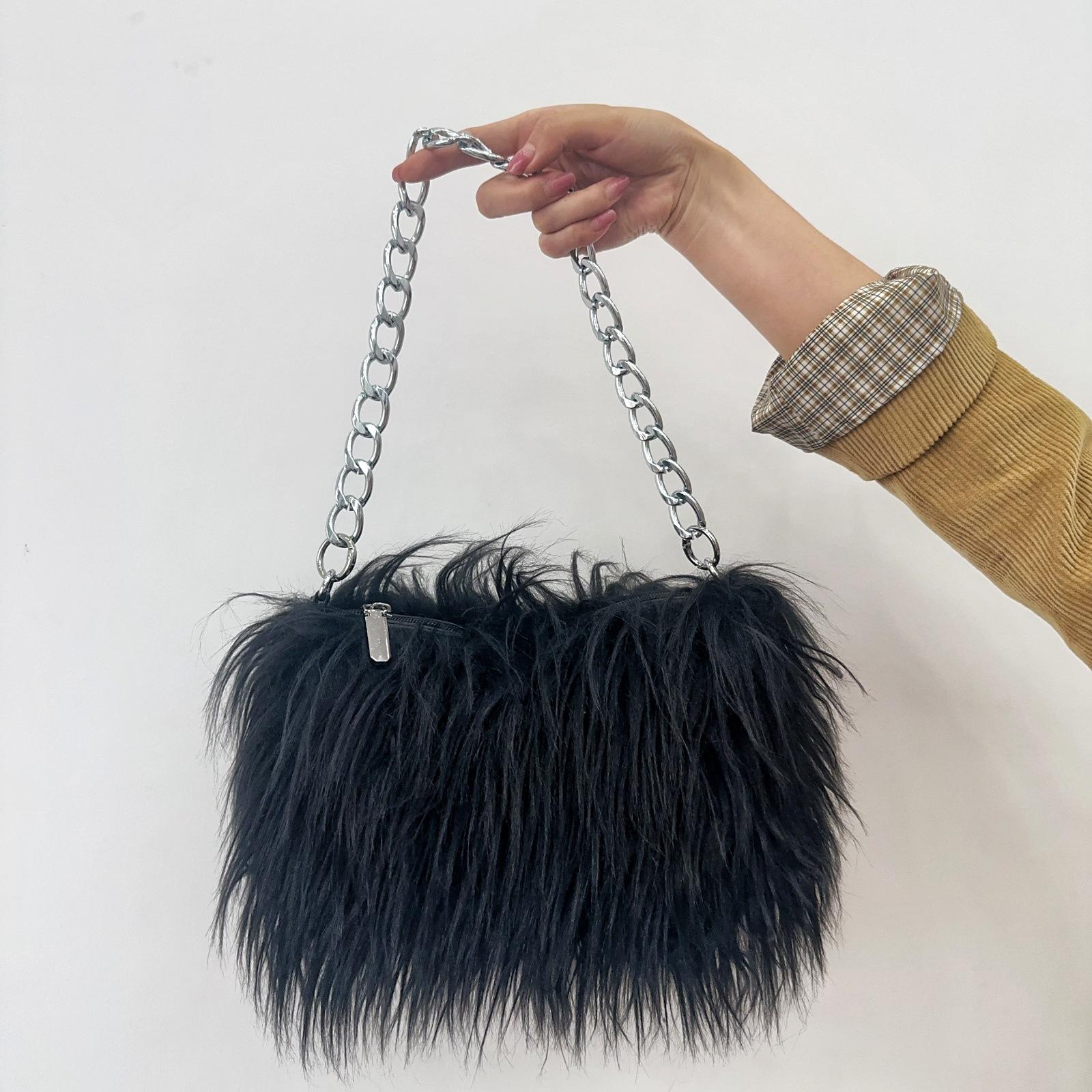 Жіночі сумки через плече Сумка-шопер зі штучного хутра Пухнаста сумка-портфель для жінок Вечірні сумки М яка пухнаста сумка через плече з ланцюжком One Size чорний
Жіночі сумки через плече Сумка-шопер зі штучного хутра Пухнаста сумка-портфель для жінок Вечірні сумки М яка пухнаста сумка через плече з ланцюжком One Size чорний