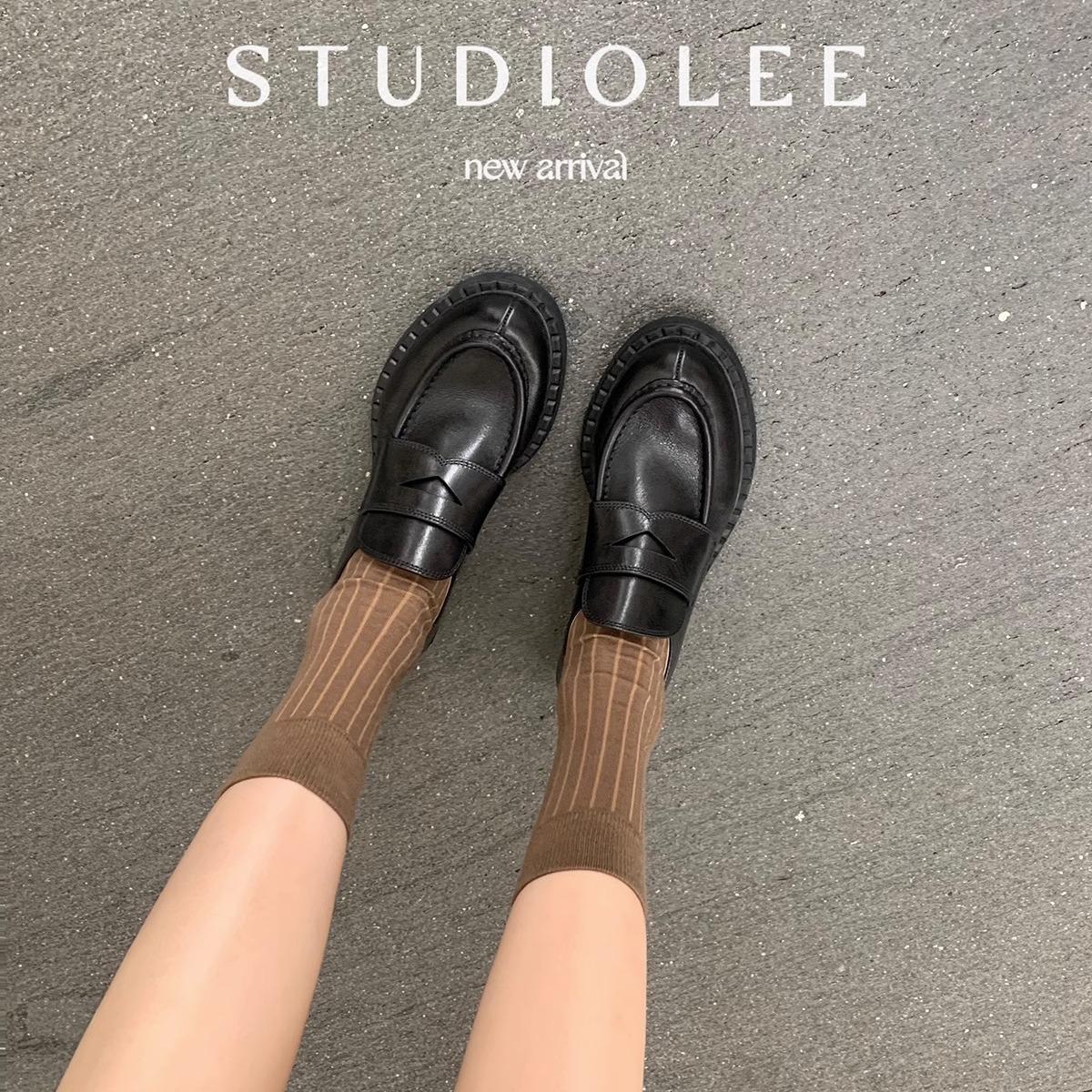 Cowhide version~ retro one-pedal single shoes thick heel women s leather small leather shoes 40 чорний
Cowhide version~ retro one-pedal single shoes thick heel women s leather small leather shoes 40 чорний