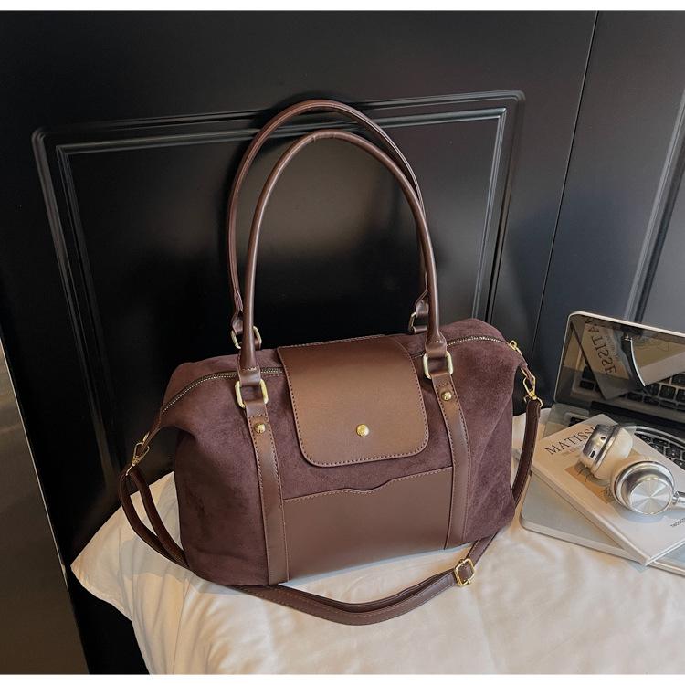 Bags Crossbody bags Women s large-capacity shoulder bags Versatile retro matte handbags Casual pillow bags темно-коричневого
Bags Crossbody bags Women s large-capacity shoulder bags Versatile retro matte handbags Casual pillow bags темно-коричневого