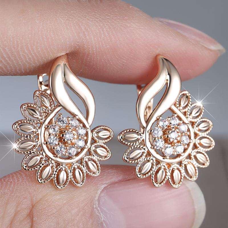 Роскошные модные серьги-подвески из циркония в виде подсолнуха для женщин, серьги-лепестки золотого цвета, ювелирные аксессуары золотой
Роскошные модные серьги-подвески из циркония в виде подсолнуха для женщин, серьги-лепестки золотого цвета, ювелирные аксессуары золотой