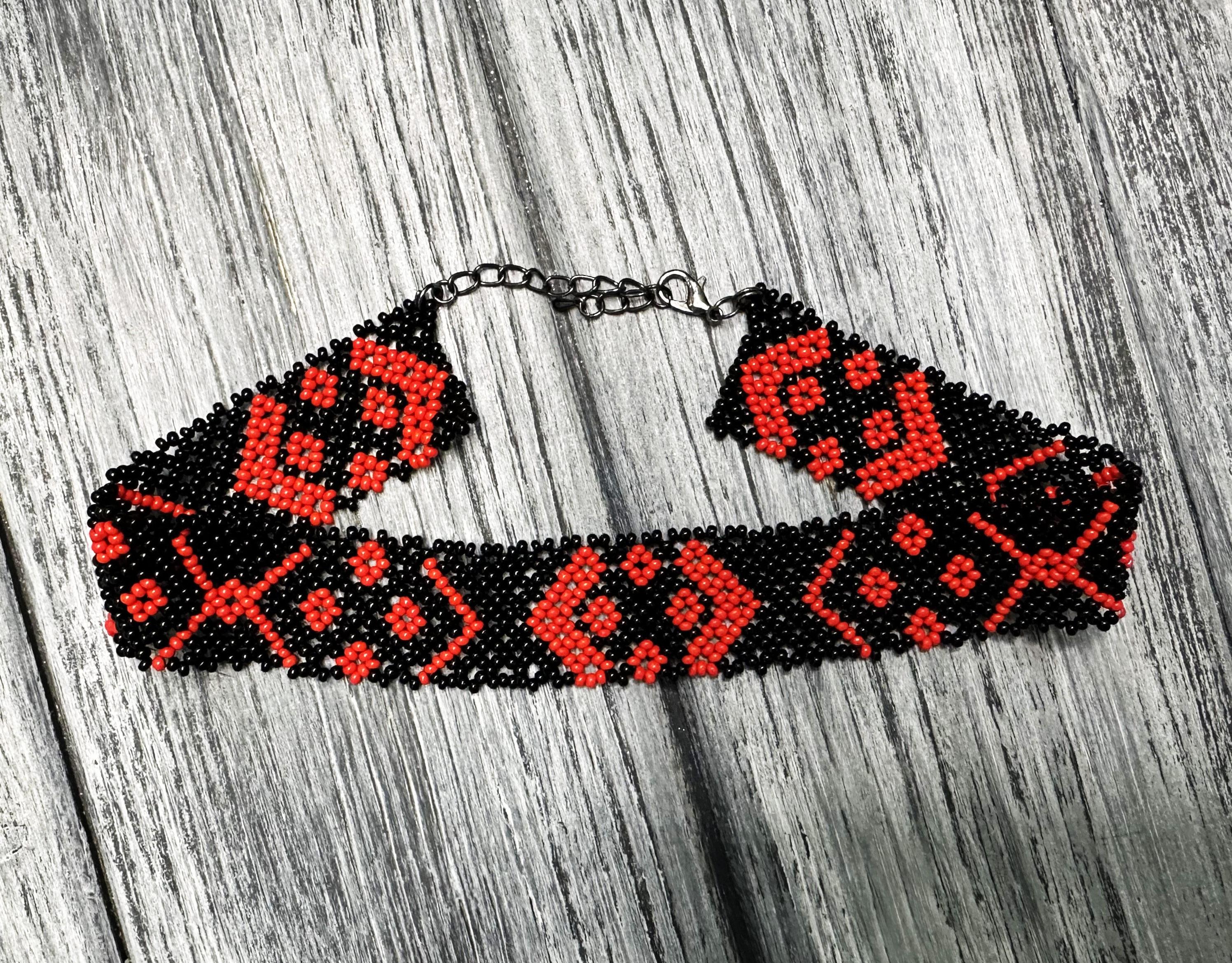 Традиційне українське намисто чокер із бісеру HatynkaUA Necklace в етностилі ручної роботи Black-Red (SUN999_57)
Традиційне українське намисто чокер із бісеру HatynkaUA Necklace в етностилі ручної роботи Black-Red (SUN999_57)