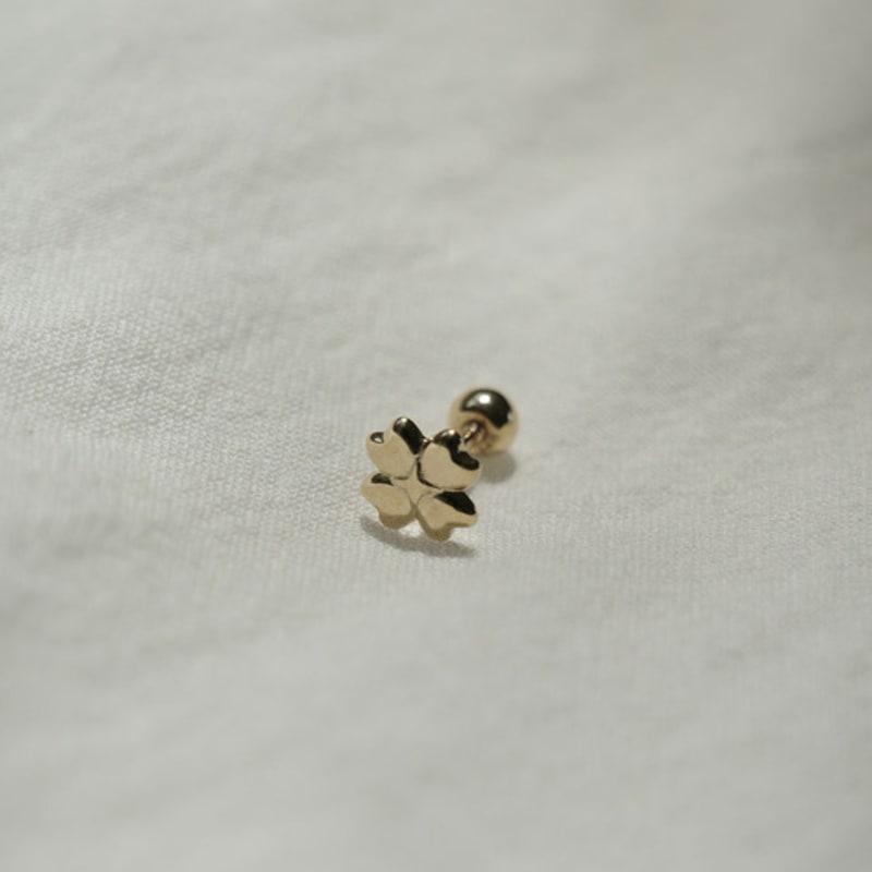 youngglow 14k пірсинг зірковий конюшина White Gold (Single) (5,000 won)
youngglow 14k пірсинг зірковий конюшина White Gold (Single) (5,000 won)