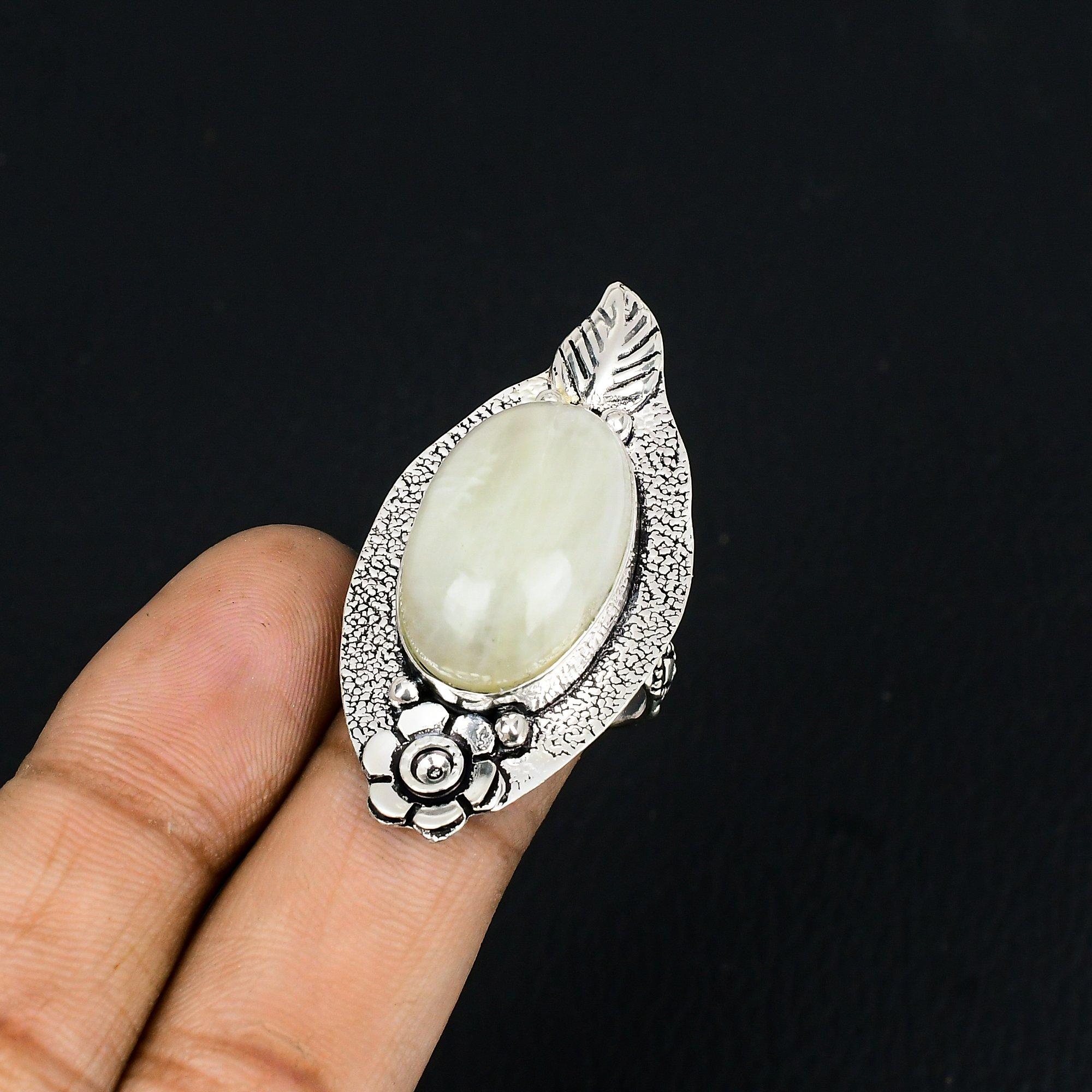 Natural Rainbow Moonstone 925 Silver Promise Flower Ring Size 6 For Women 6
Natural Rainbow Moonstone 925 Silver Promise Flower Ring Size 6 For Women 6