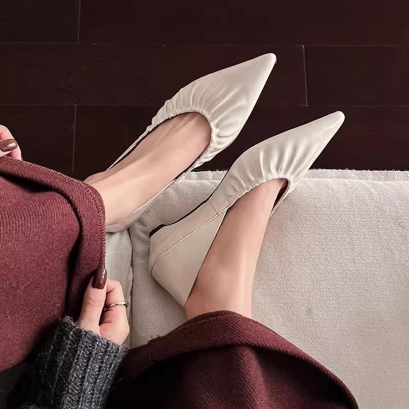 ~ Sheepskin version spring and summer sexy pointed pleated soft single shoes shallow commute late evening wind small leather shoes 40 білий
~ Sheepskin version spring and summer sexy pointed pleated soft single shoes shallow commute late evening wind small leather shoes 40 білий