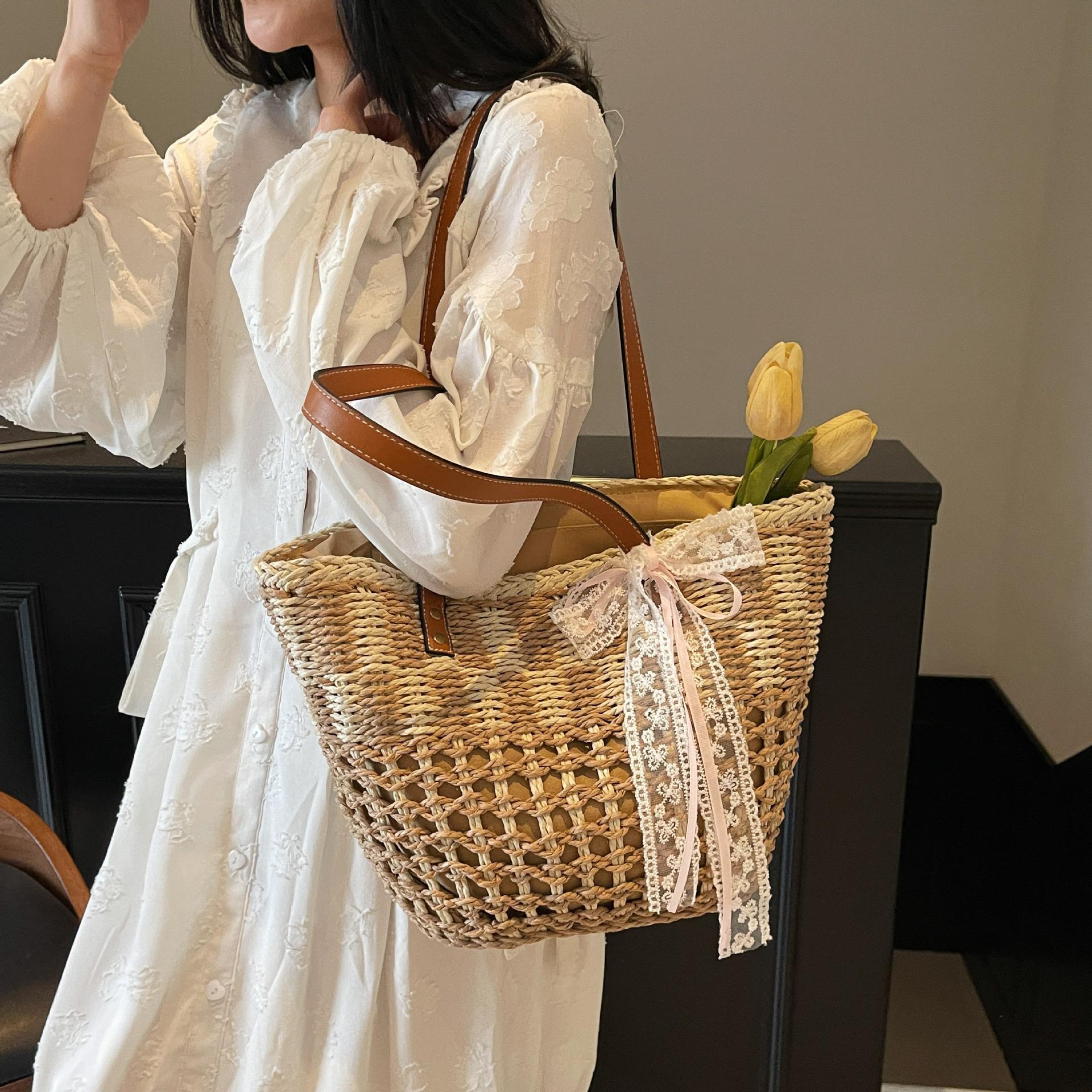 Korean versatile large-capacity hollow straw woven bag women s beach woven bag casual vegetable basket bag portable straw woven bag
Korean versatile large-capacity hollow straw woven bag women s beach woven bag casual vegetable basket bag portable straw woven bag