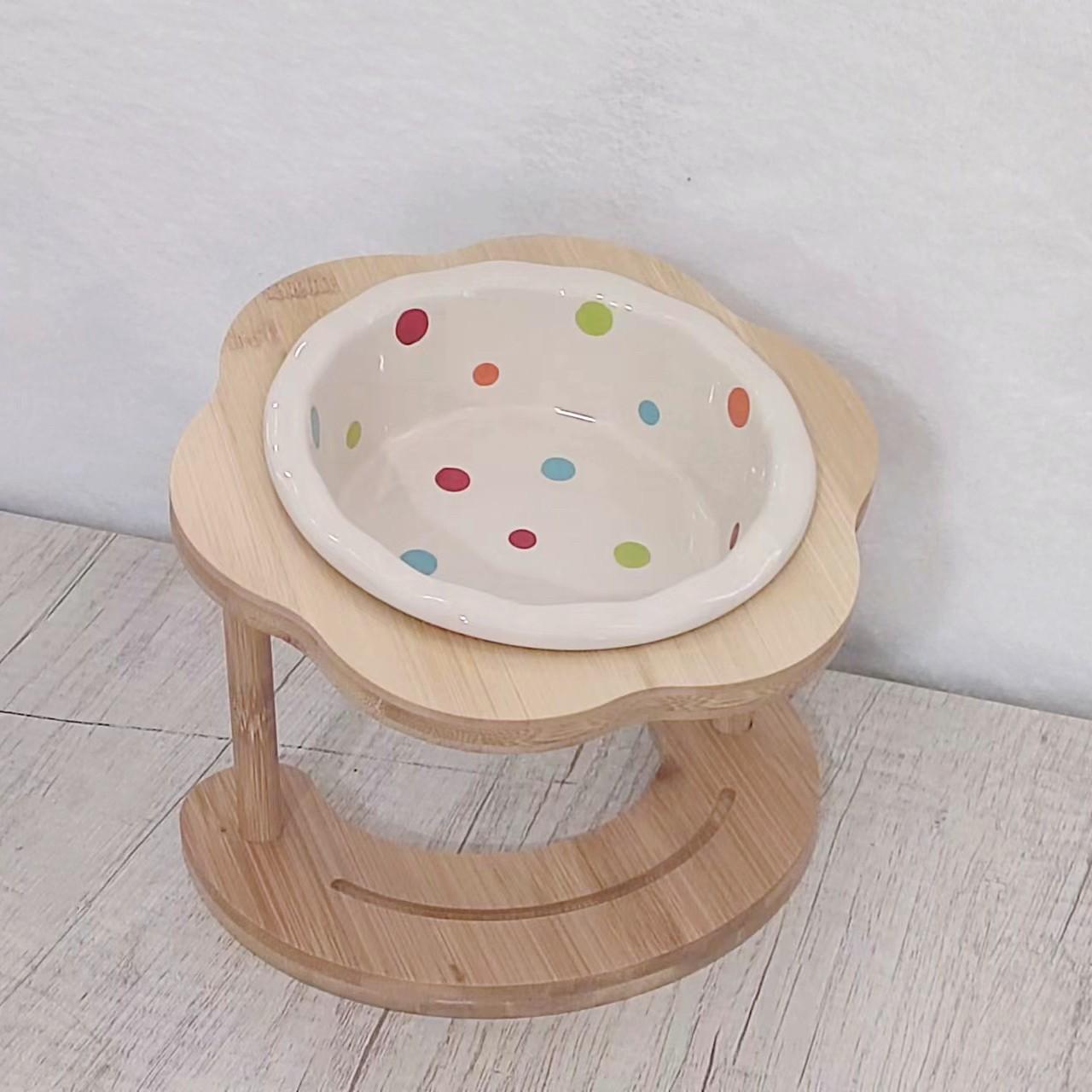Anti Vomiting Ceramic Cat Bowl Anti Slip 15 Degree Inclined Cat Feeding Station with Wooden Stand Anti Overturning Pet Supplies
Anti Vomiting Ceramic Cat Bowl Anti Slip 15 Degree Inclined Cat Feeding Station with Wooden Stand Anti Overturning Pet Supplies
