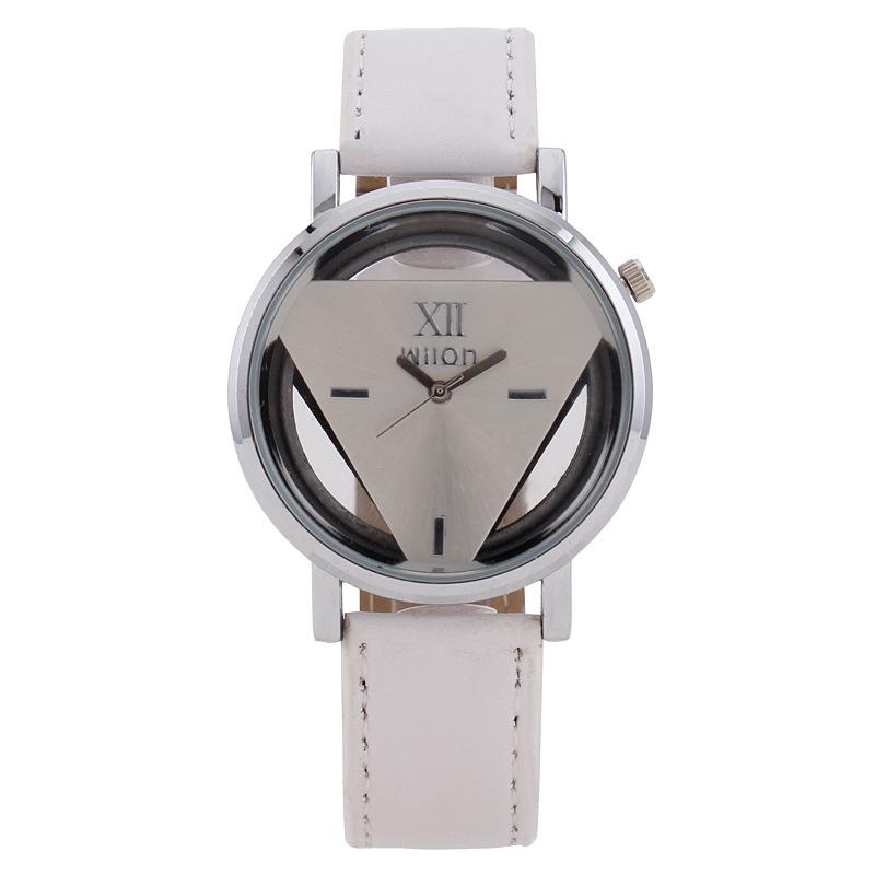 Треугольные полые часы унисекс треугольные часы женские персонализированные стеклянный ремень
Треугольные полые часы унисекс треугольные часы женские персонализированные стеклянный ремень