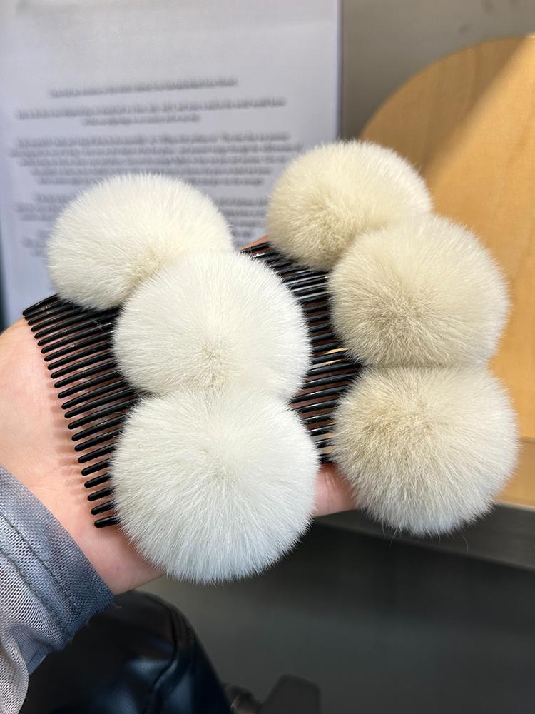 Versatile Rex Rabbit Hair Comb Insert Comb Bangs Press Hairpin Back Head Headdress Edge Clip Hairpin Top Clip Plush Hair Accessories Female червоний
Versatile Rex Rabbit Hair Comb Insert Comb Bangs Press Hairpin Back Head Headdress Edge Clip Hairpin Top Clip Plush Hair Accessories Female червоний