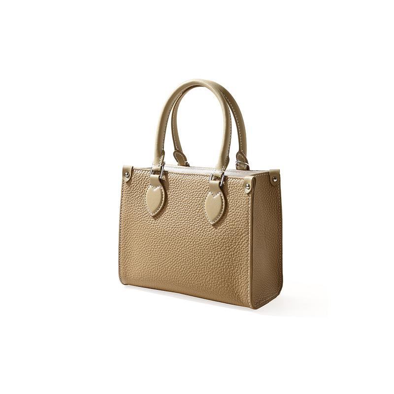 2025 новая женская кожаная сумка, простая текстурная персонализированная сумка через плечо, первый слой коровьей кожи, сумка-мессенджер для поездок на работу
2025 новая женская кожаная сумка, простая текстурная персонализированная сумка через плечо, первый слой коровьей кожи, сумка-мессенджер для поездок на работу