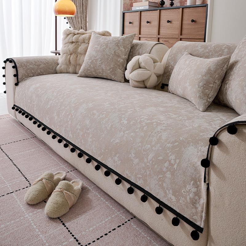 French Sofa Cushion, High-End Sense, Universal In All Seasons, Non-Slip And Dirt-Resistant Seat Cushion New Leather Sofa Cover Cover Cloth Towel 70*70cm
French Sofa Cushion, High-End Sense, Universal In All Seasons, Non-Slip And Dirt-Resistant Seat Cushion New Leather Sofa Cover Cover Cloth Towel 70*70cm