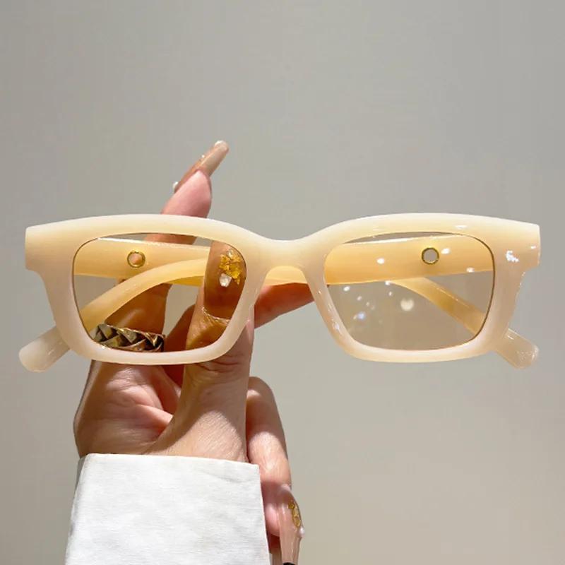 Fashionable Luxury Designer Small Frame Square Sunglasses ladies Vintage Fashion Sun Glasses For Men Punk Classic Driving Shades UV400
Fashionable Luxury Designer Small Frame Square Sunglasses ladies Vintage Fashion Sun Glasses For Men Punk Classic Driving Shades UV400