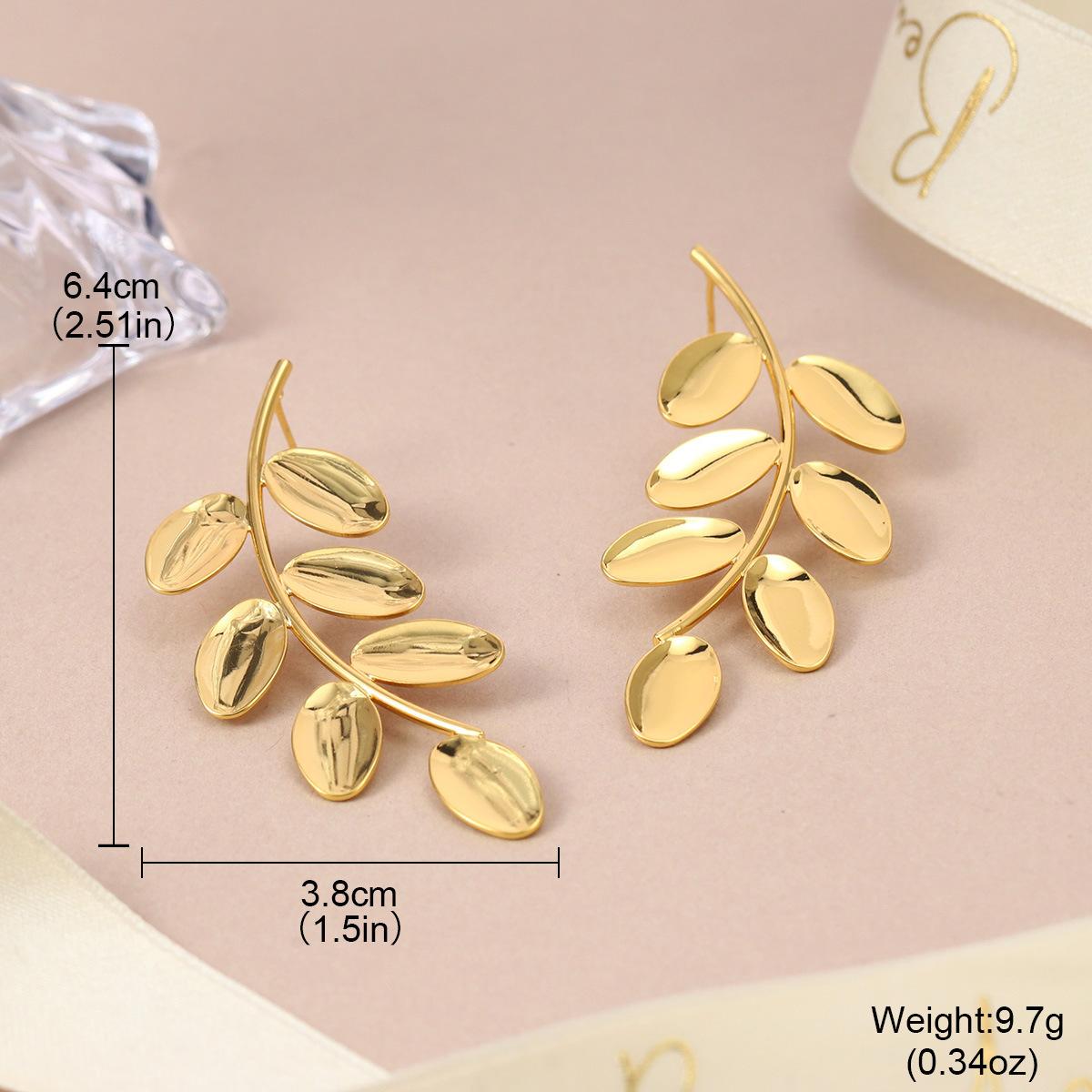 Spring new pearl flower fringed earrings light luxury temperament fashion versatile leaf earrings design earrings
Spring new pearl flower fringed earrings light luxury temperament fashion versatile leaf earrings design earrings