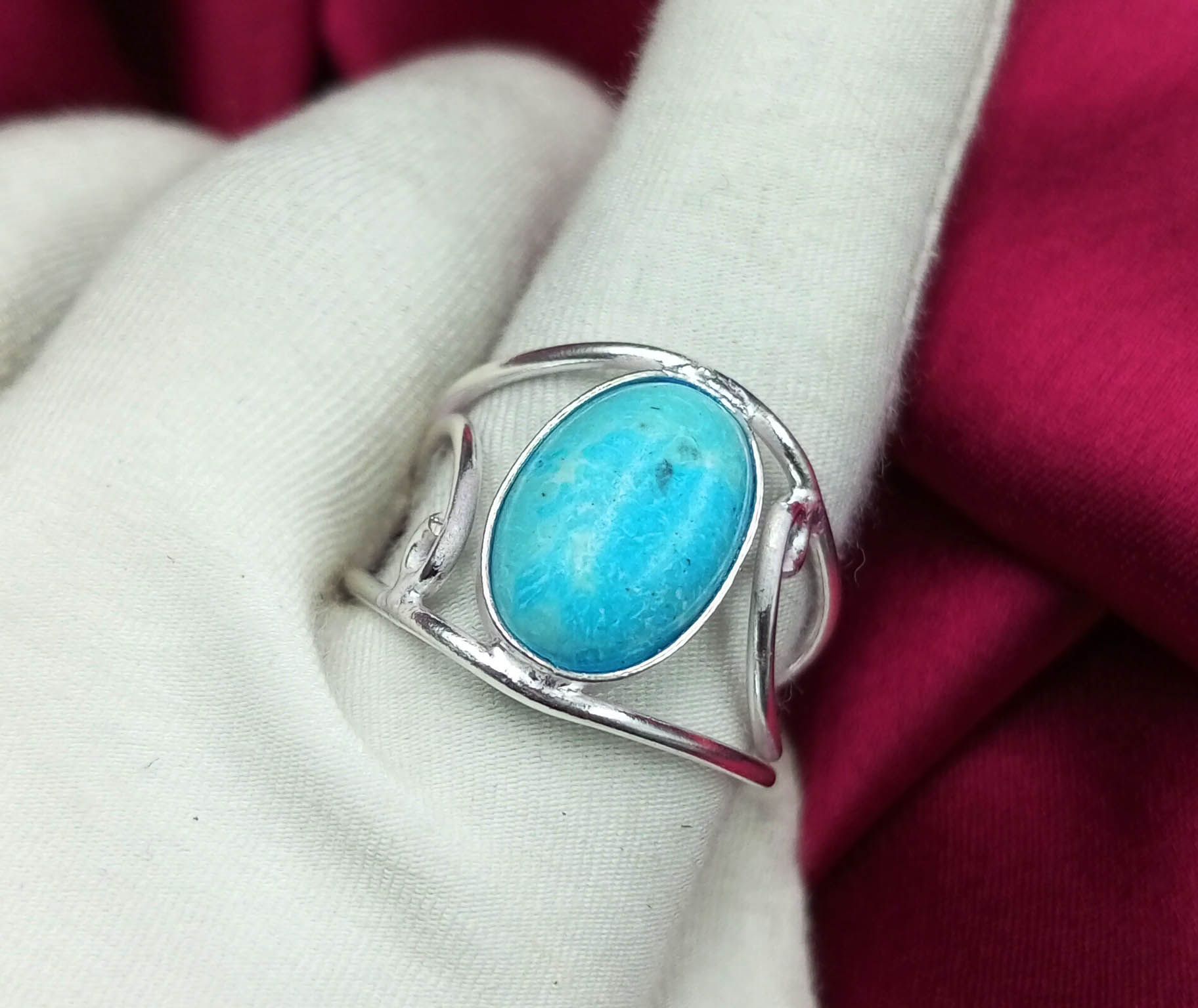 Larimar Gemstone 925 стерлингового серебра с покрытием овальной формы регулируемое кольцо ювелирные изделия ADR-R140
Larimar Gemstone 925 стерлингового серебра с покрытием овальной формы регулируемое кольцо ювелирные изделия ADR-R140