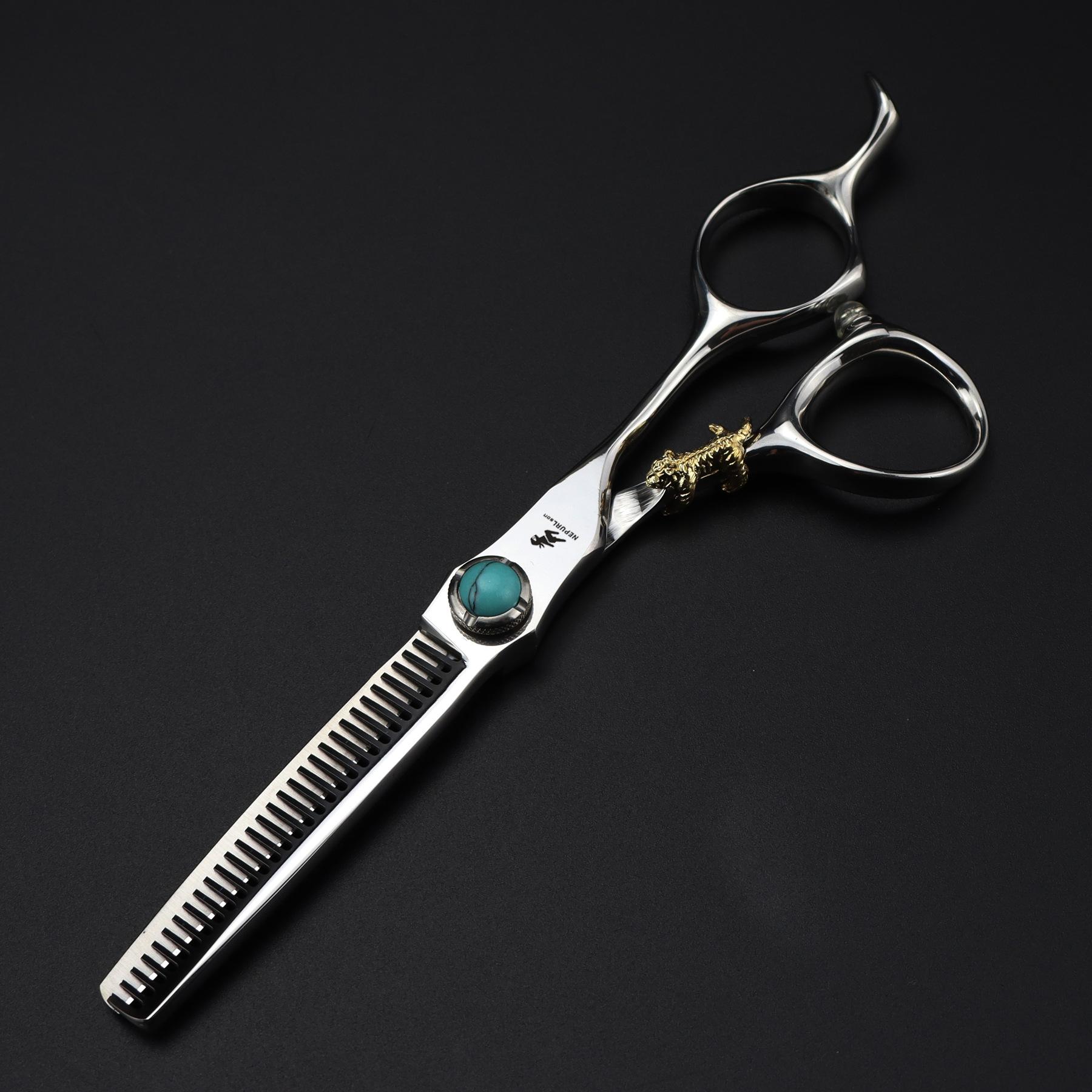 6.0 inch Nimpson double-sided sword back, hair scissors, hair scissors, flat scissors, tooth scissors, small golden tiger 7H. tooth scissors
6.0 inch Nimpson double-sided sword back, hair scissors, hair scissors, flat scissors, tooth scissors, small golden tiger 7H. tooth scissors