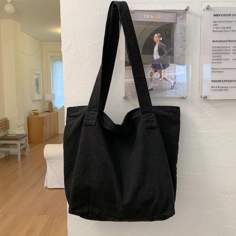 Canvas bag large capacity women s new casual fashion versatile shoulder bag class commuter tote bag чёрный
Canvas bag large capacity women s new casual fashion versatile shoulder bag class commuter tote bag чёрный