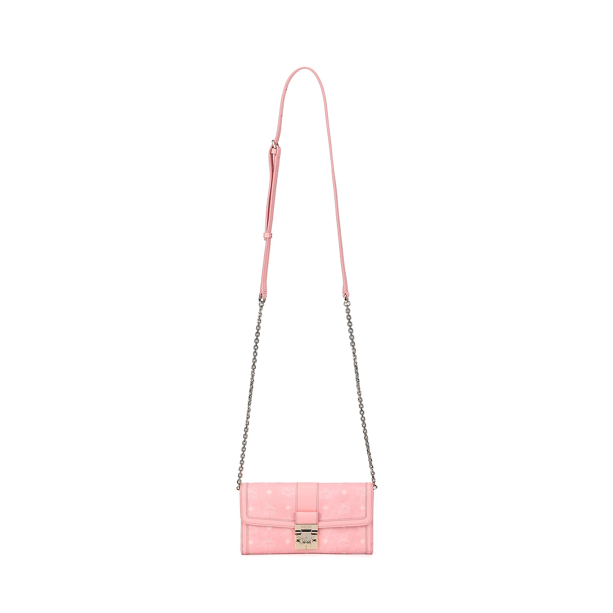 MCM Pink Visetos Leather Flap Chain Crossbody Bag with Gold Hardware for Daily Use Basic Set (Bag+Dust Bag)
MCM Pink Visetos Leather Flap Chain Crossbody Bag with Gold Hardware for Daily Use Basic Set (Bag+Dust Bag)
