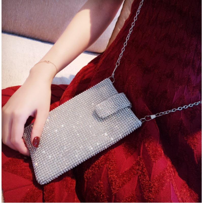 Summer mini bag women s new oblique span bag ins rhinestone chain mobile phone bag casual shoulder bag bag срібний
Summer mini bag women s new oblique span bag ins rhinestone chain mobile phone bag casual shoulder bag bag срібний