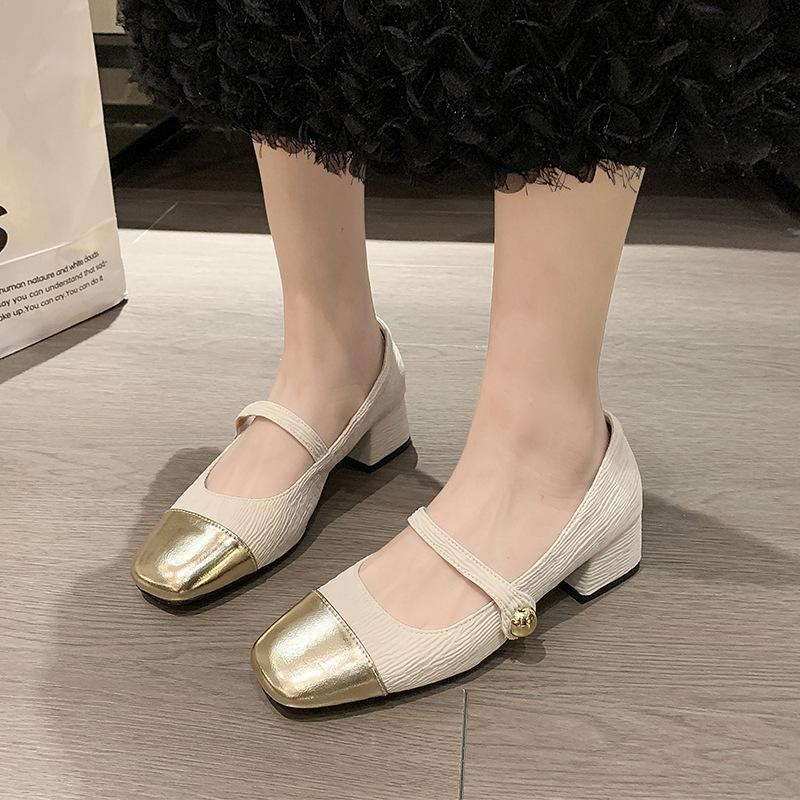 Breathable and comfortable lazy one-pedal casual shoes women s 2025 summer and autumn new muffin bottom fashion buckle single shoes 40 абрикосовий
Breathable and comfortable lazy one-pedal casual shoes women s 2025 summer and autumn new muffin bottom fashion buckle single shoes 40 абрикосовий